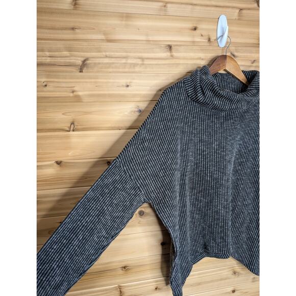 Clara Sun Woo Top Womens XL Gray Ribbed Cowl Neck Top - Picture 3 of 9